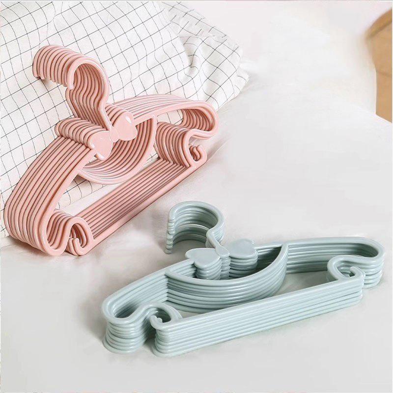 12 個のベビーキッズ服ハンガーセット耐久性のある滑り止め衣 - Baby Clothing Hanging Rack のレビューと価格